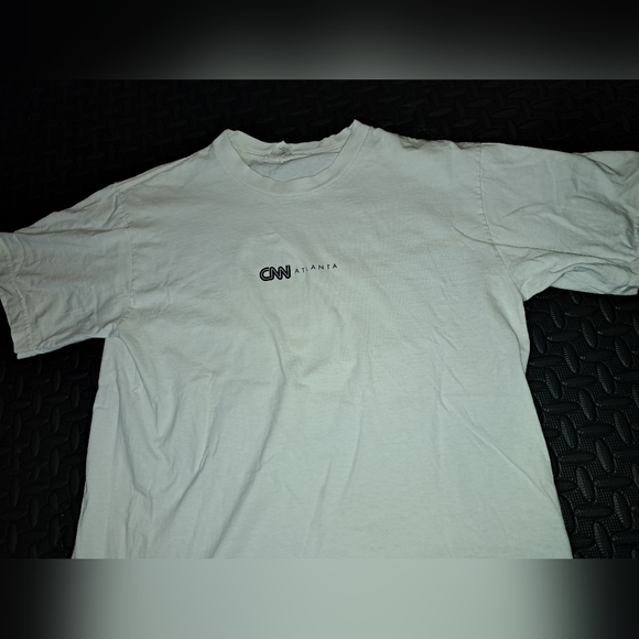 Vintage CNN Atlanta graphic tshirt - Picture 6 of 12